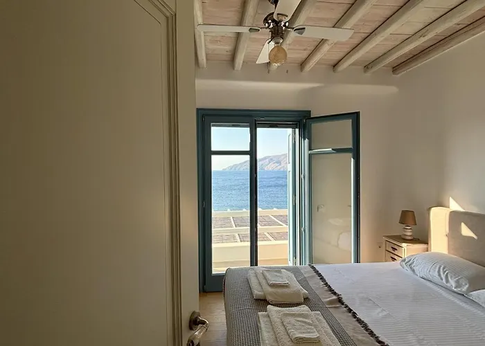 بيت للعطل Almyra Yellow