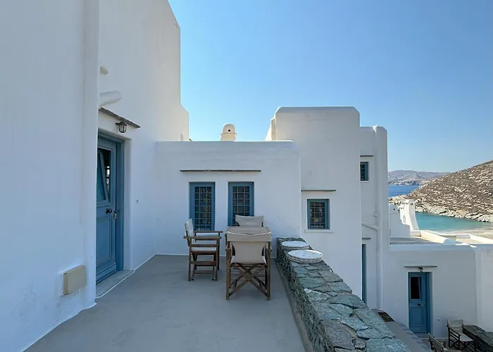 Almyra Yellow بيت للعطل