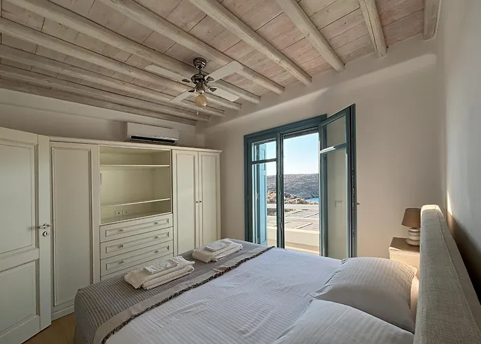 بيت للعطل Almyra Yellow