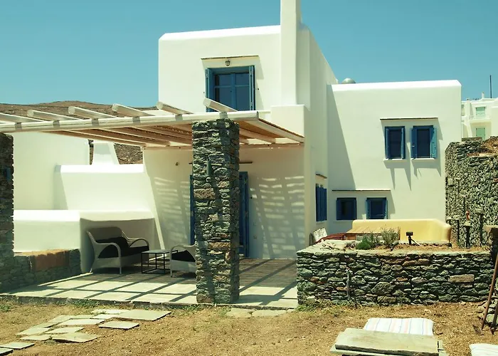 بيت للعطل Almyra Yellow *