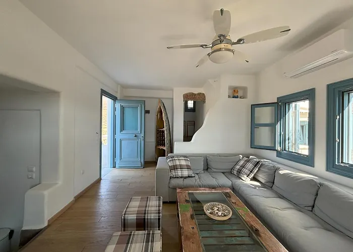 Semesterbostad Almyra Yellow Kithnos