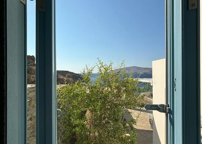 Almyra Yellow Kithnos